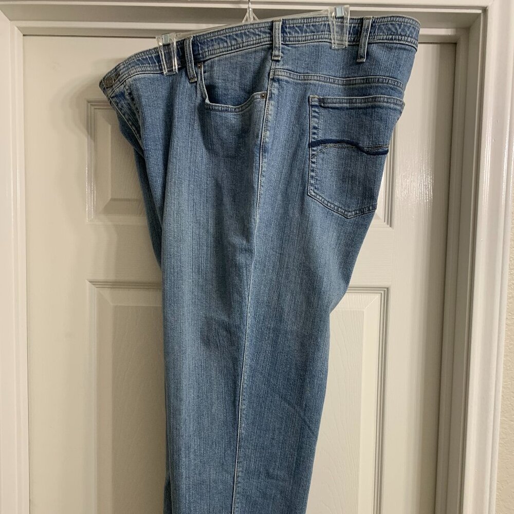 Lee Brand Women's Light Blue Jeans, Size 24WP